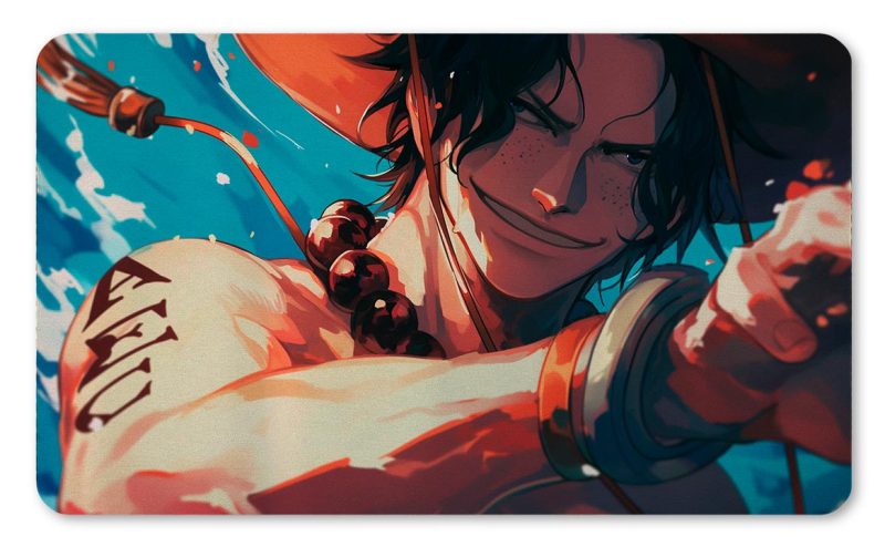 Tapete de Portgas D. Ace de One Piece con su característica sonrisa, pecas y tatuaje en el brazo impreso por QuintaProjects.
