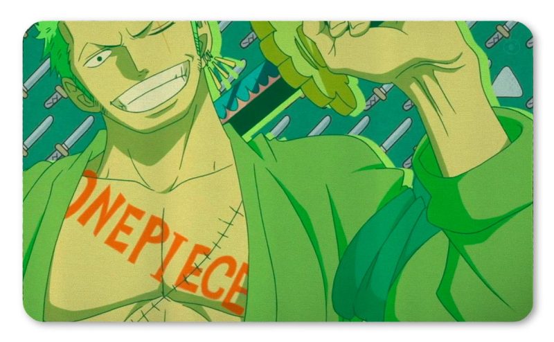 Tapete de Roronoa Zoro con el logo de One Piece sobre el pecho y fondo de katanas impreso por QuintaProjects.